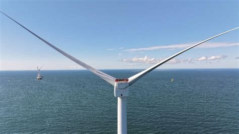 Vineyard Wind begins delivering power to Massachusetts grid